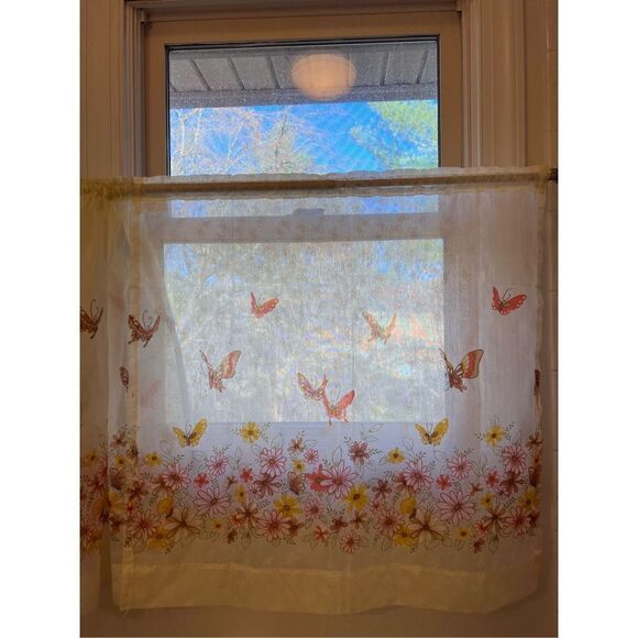 VintageāCurtainsā
- Picture 3 of 6